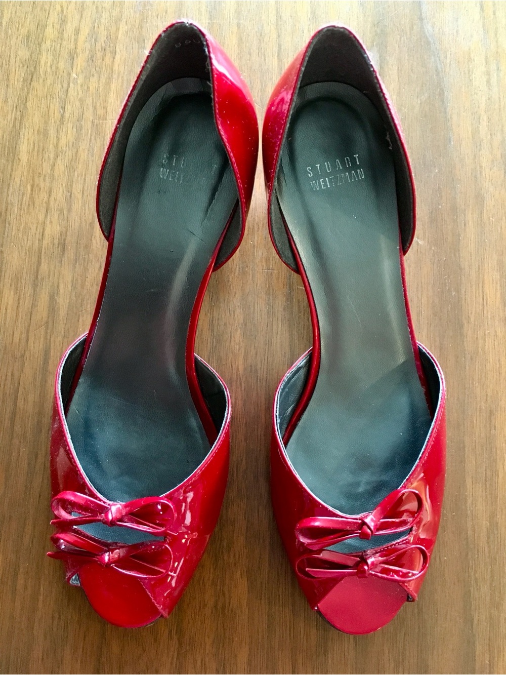 Vintage Stuart Weitzman Peep toe Red Patent Shoes w Kitten Heels 9 1/2